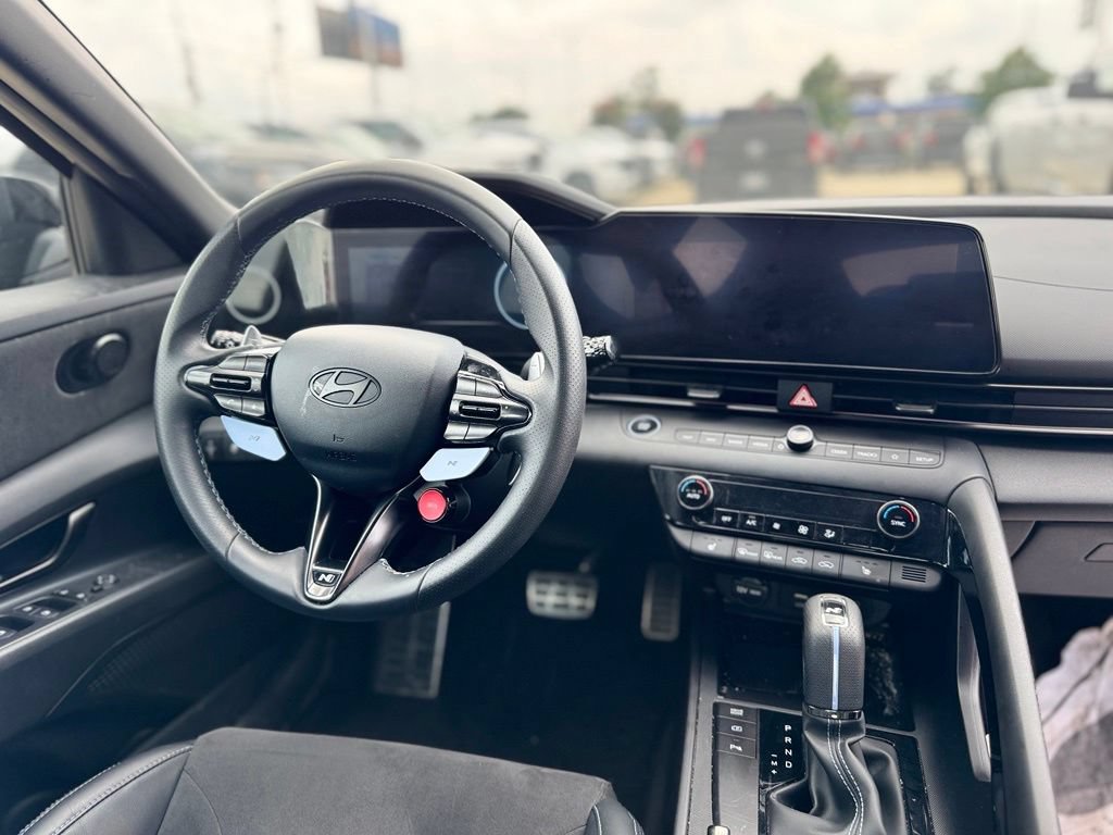 Used 2025 Hyundai Elantra N FWD image 17