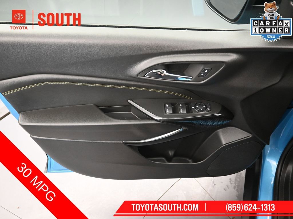 Used 2025 Chevrolet Trax ACTIV w/ Driver Confidence Package FWD image 21