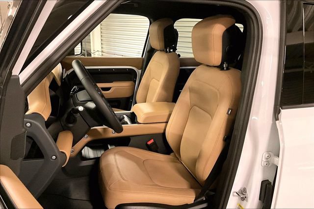 Certified 2026 Land Rover Defender 110 X-Dynamic SE AWD/4WD image 15