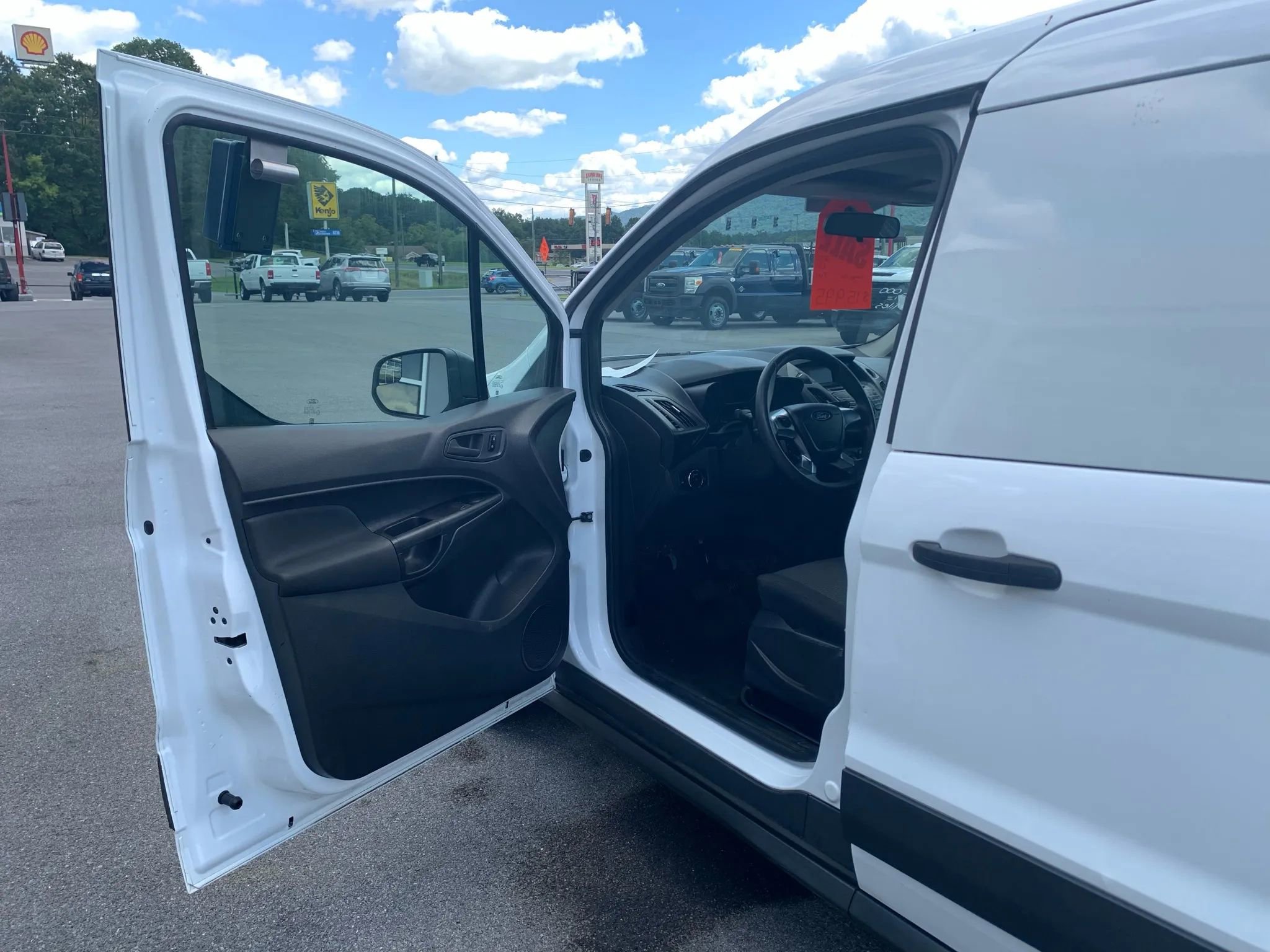 Used 2014 Ford Transit Connect XL image 7