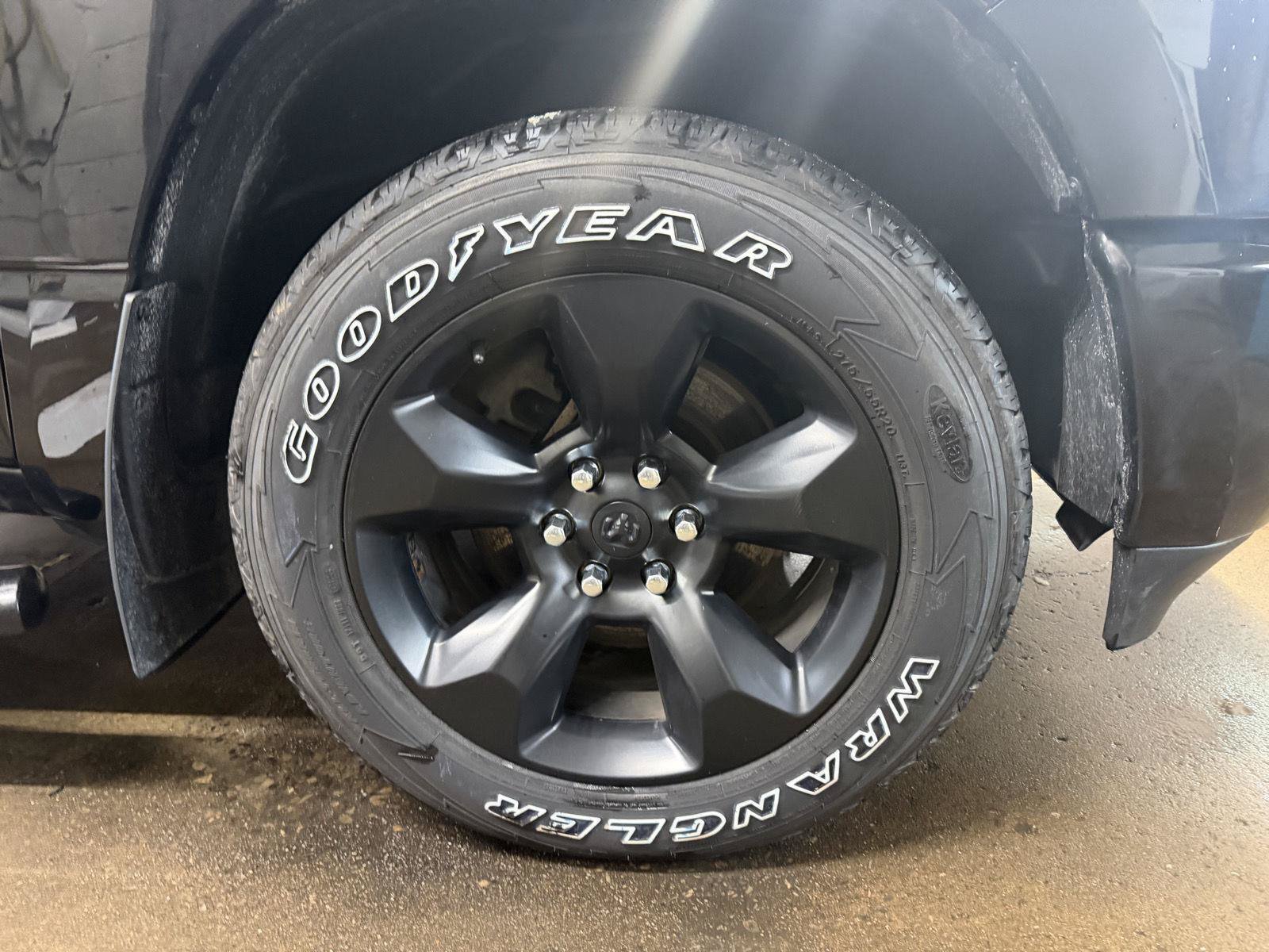 Used 2019 RAM 1500 Big Horn AWD/4WD image 30