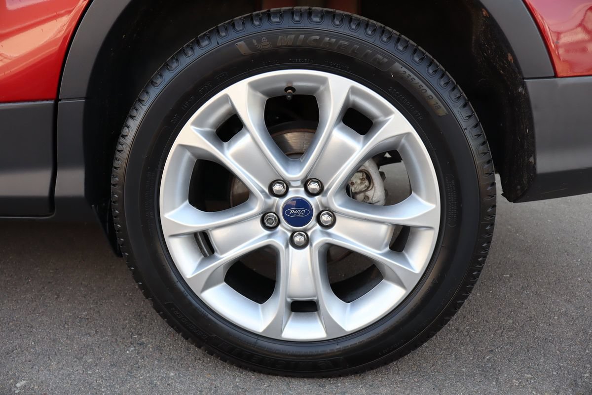 Used 2016 Ford Escape Titanium w/ Equipment Group 301A AWD/4WD image 43