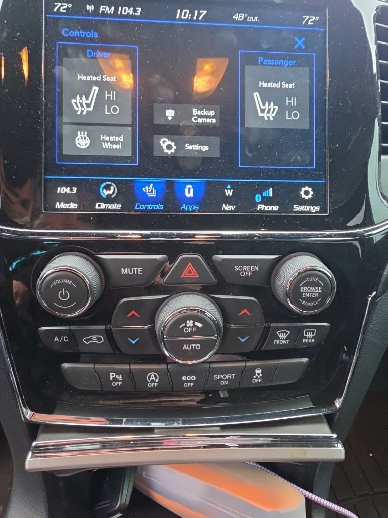 Used 2021 Jeep Grand Cherokee Laredo X AWD/4WD image 16