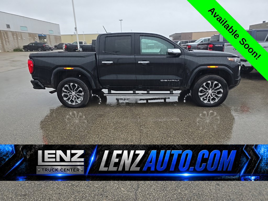 Used 2024 GMC Canyon Denali AWD/4WD image 1