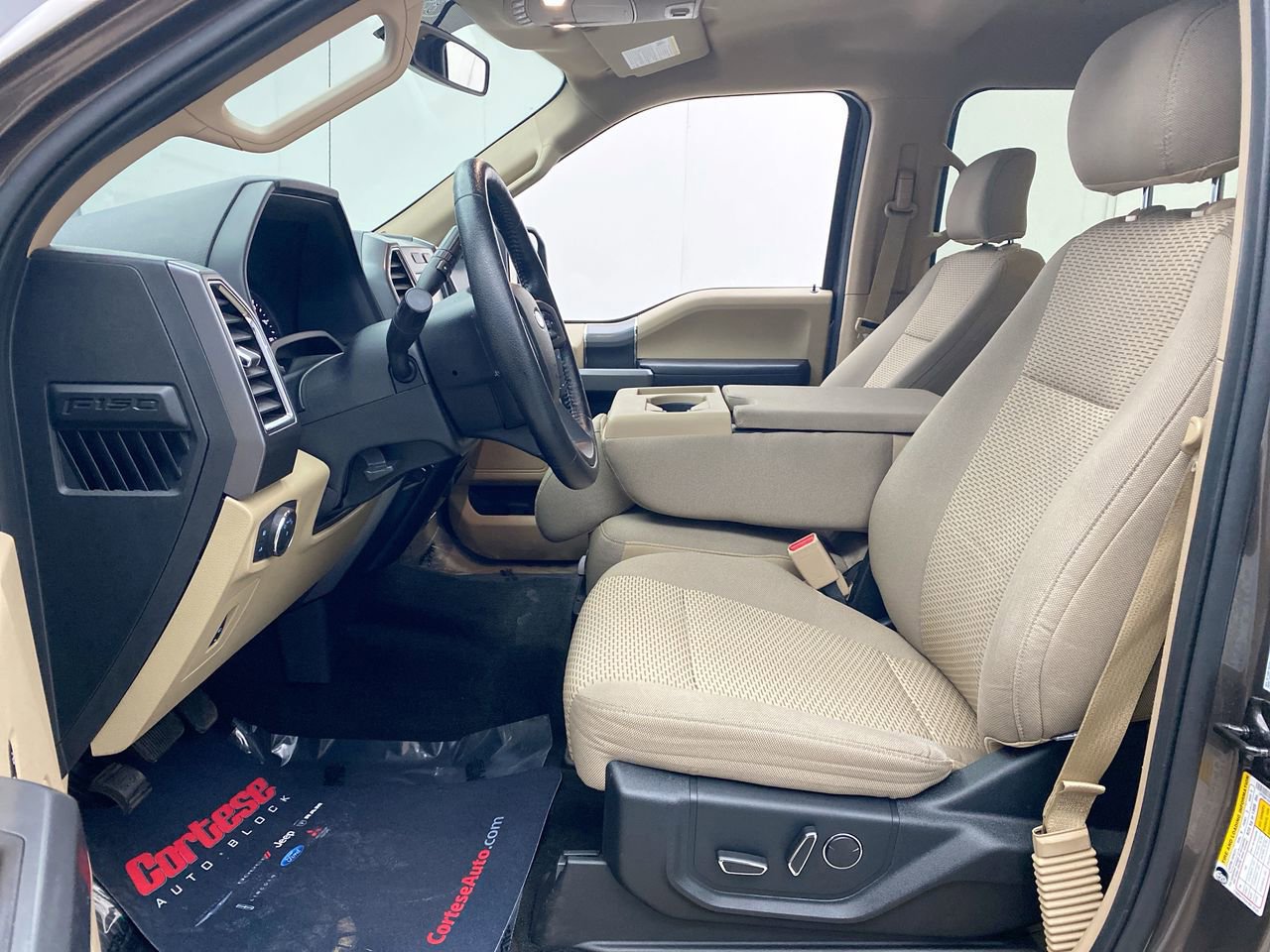 Used 2015 Ford F150 XLT w/ Equipment Group 302A Luxury AWD/4WD image 14