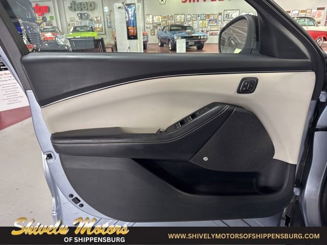 Used 2022 Ford Mustang Mach-E Premium RWD image 12