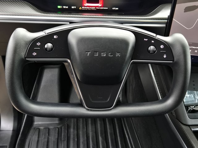 Used 2023 Tesla Model X Plaid image 10