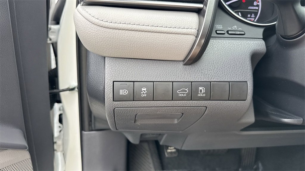 Used 2020 Toyota Camry SE image 57