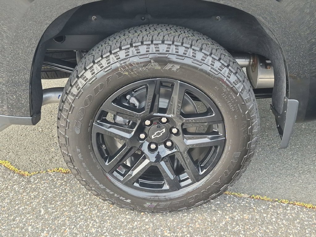 New 2026 Chevrolet Silverado 1500 Custom w/ Turbomax Blackout Package AWD/4WD image 24