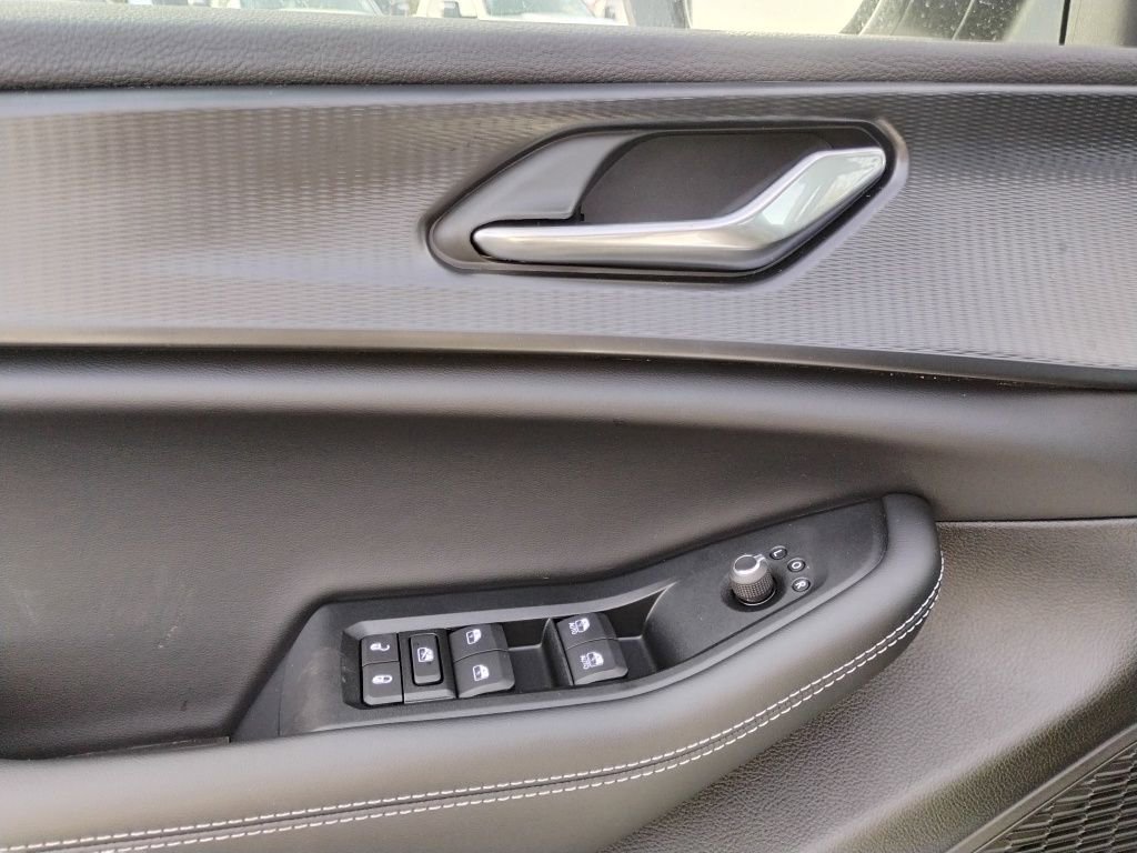 New 2025 Jeep Grand Cherokee Laredo w/ Trailer Tow Package image 20