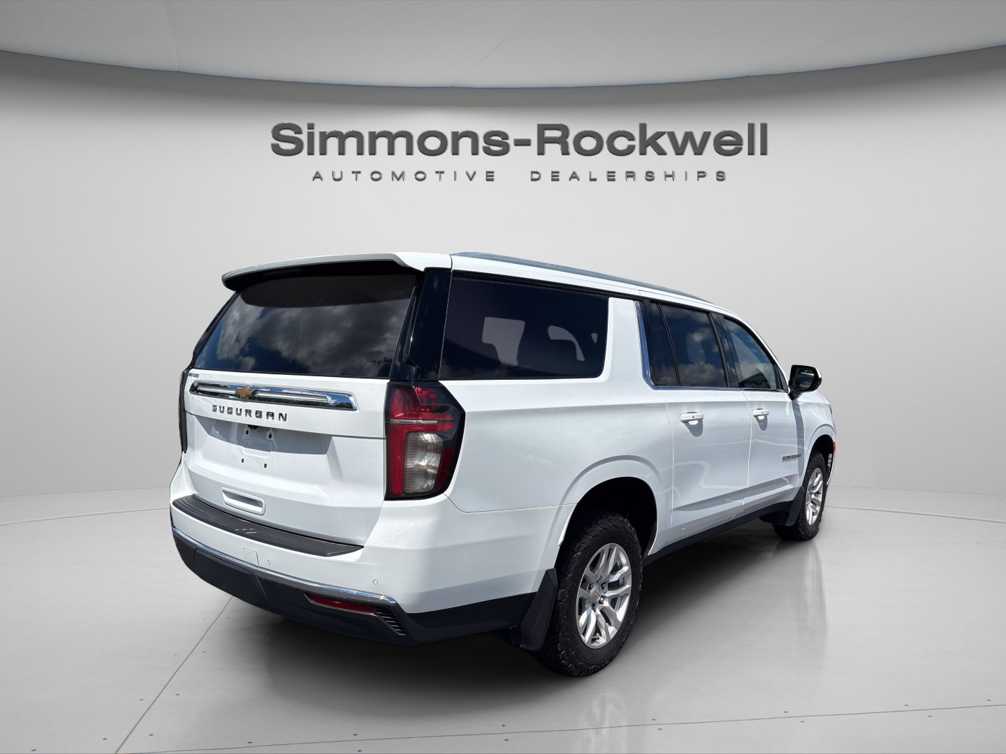 Used 2023 Chevrolet Suburban LS w/ Max Trailering Package AWD/4WD image 5