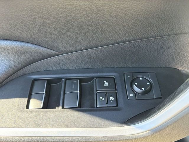 Used 2020 Toyota RAV4 XLE Premium image 24