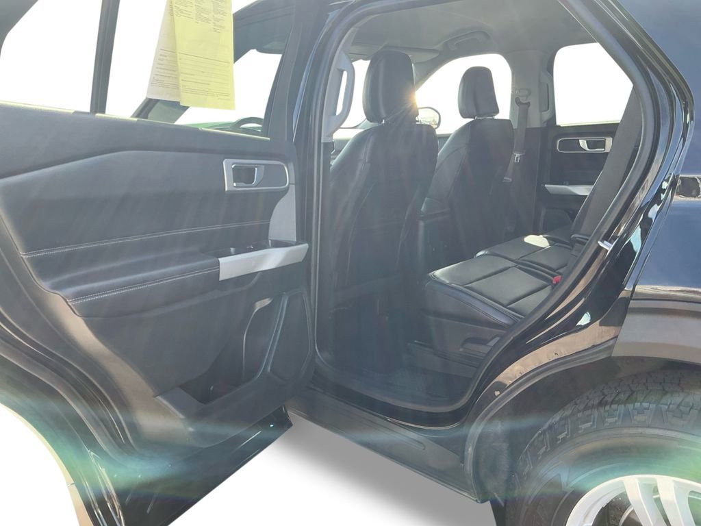 Used 2024 Ford Explorer XLT w/ Equipment Group 202A image 23