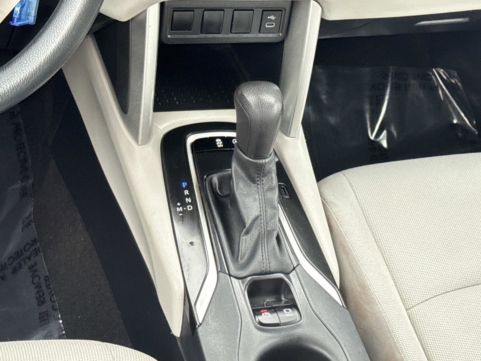 Used 2023 Toyota Corolla Cross L image 5