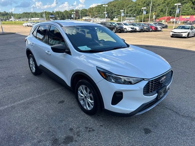 Used 2024 Ford Escape Active w/ Tech Pack #1 AWD/4WD image 3