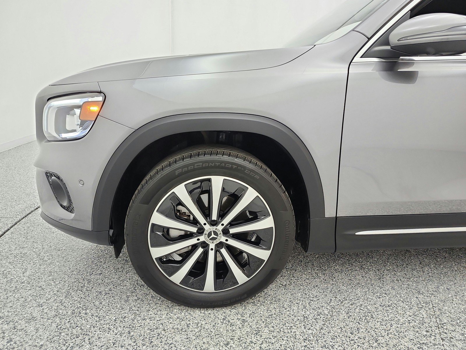 Used 2023 Mercedes-Benz GLB 250 image 17