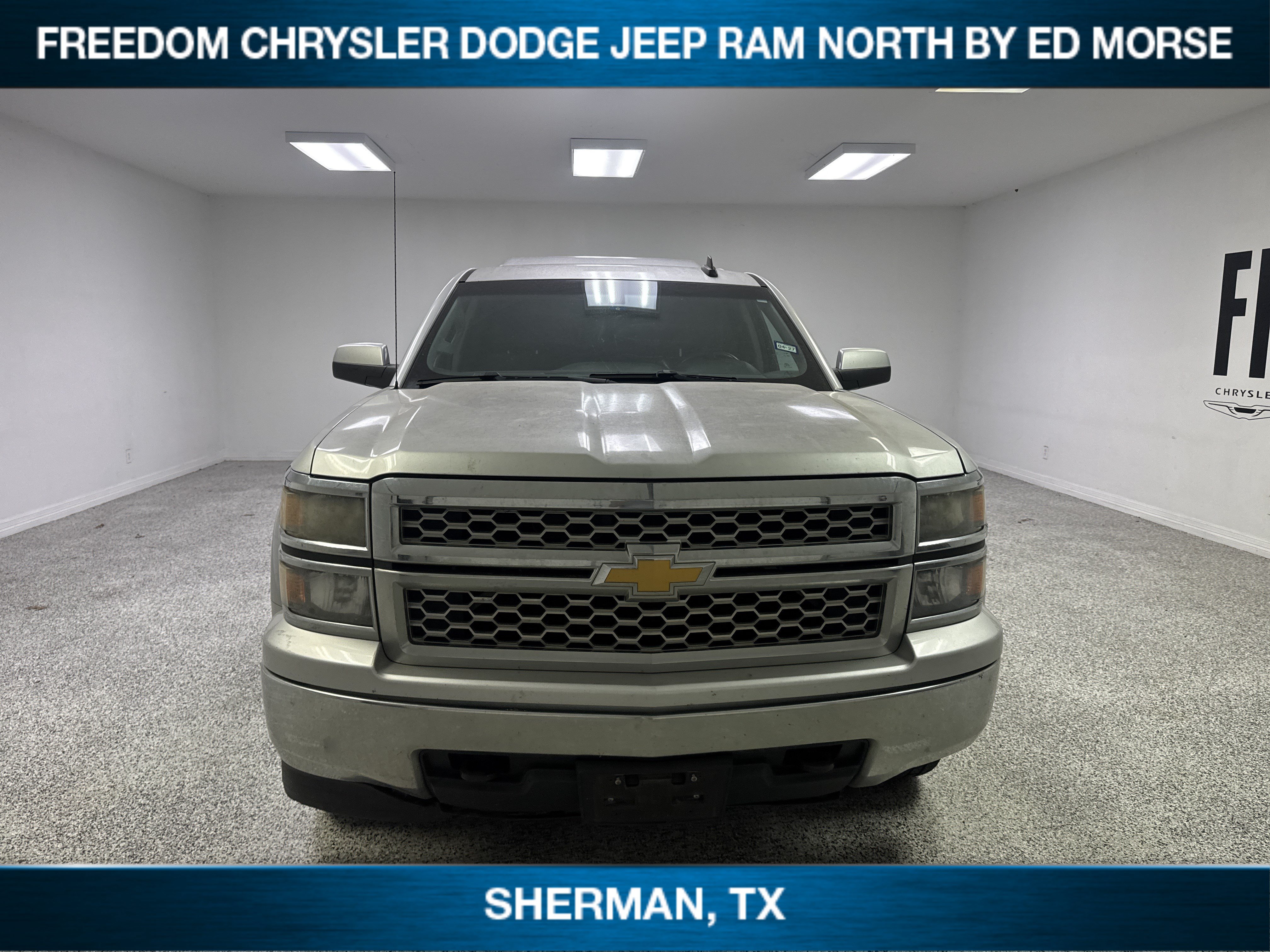 Used 2015 Chevrolet Silverado 1500 LT AWD/4WD image 2