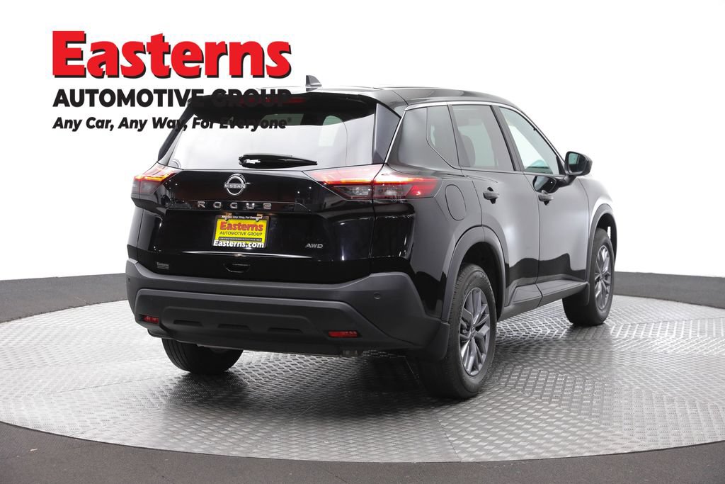 Used 2023 Nissan Rogue S AWD/4WD image 4