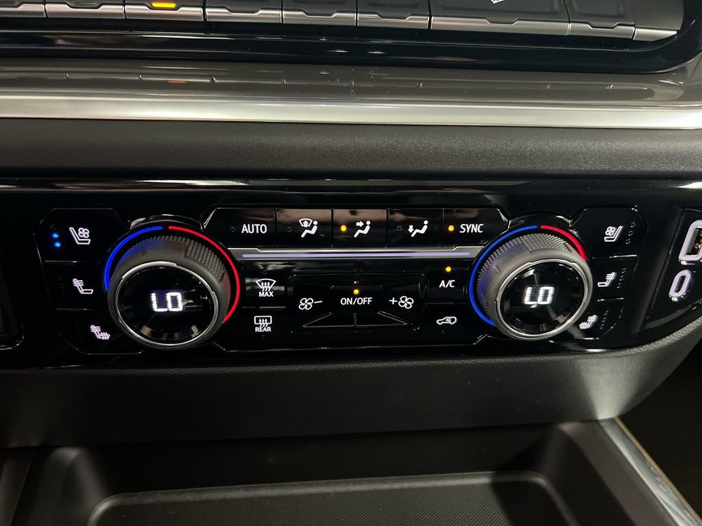 New 2026 Chevrolet Silverado 2500 High Country w/ Midnight Edition AWD/4WD image 17