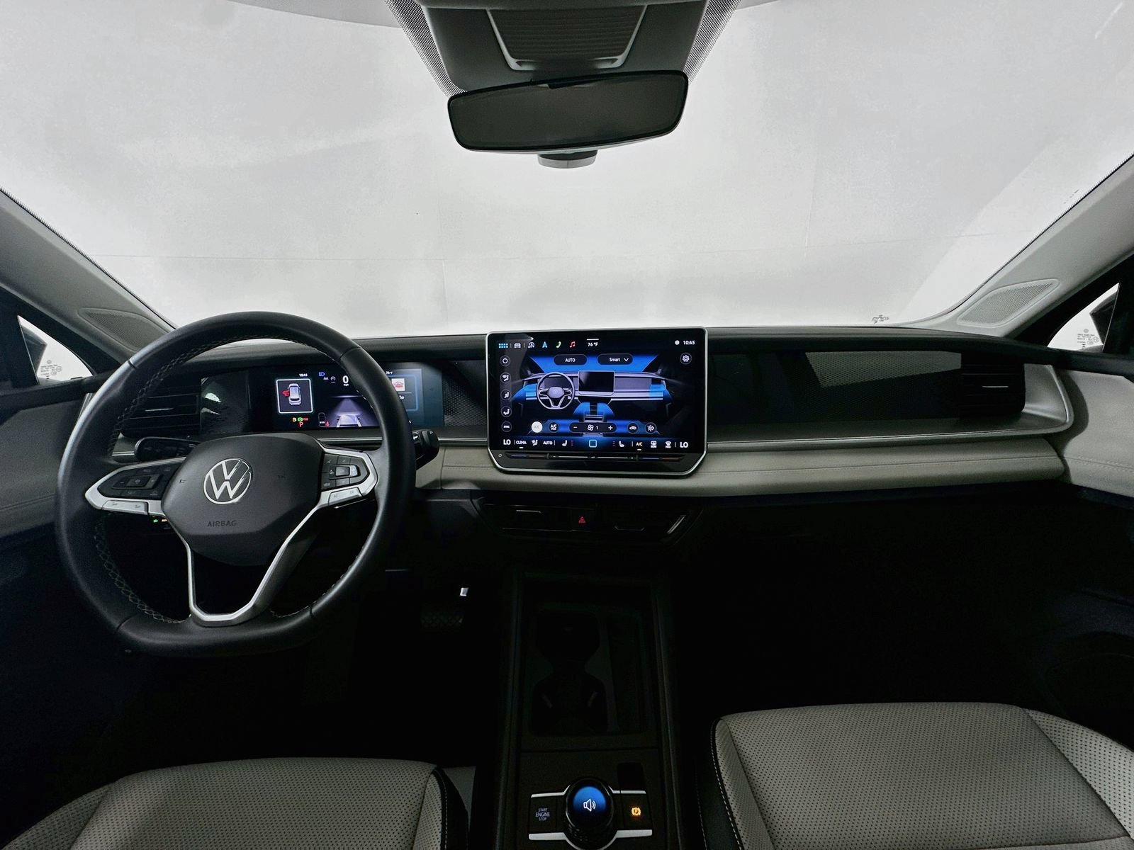 Certified 2025 Volkswagen Tiguan SE AWD/4WD image 14
