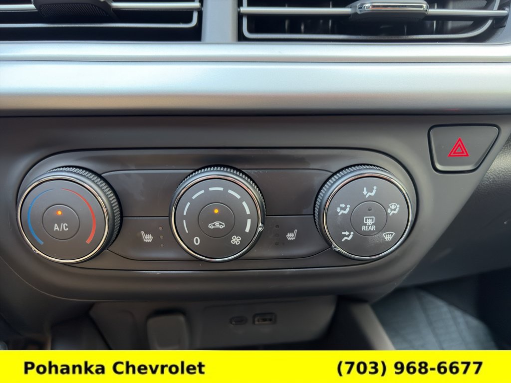 Certified 2026 Chevrolet Trax RS w/ Sunroof Package FWD image 17