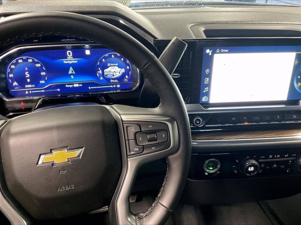 Used 2023 Chevrolet Silverado 1500 LT AWD/4WD image 18
