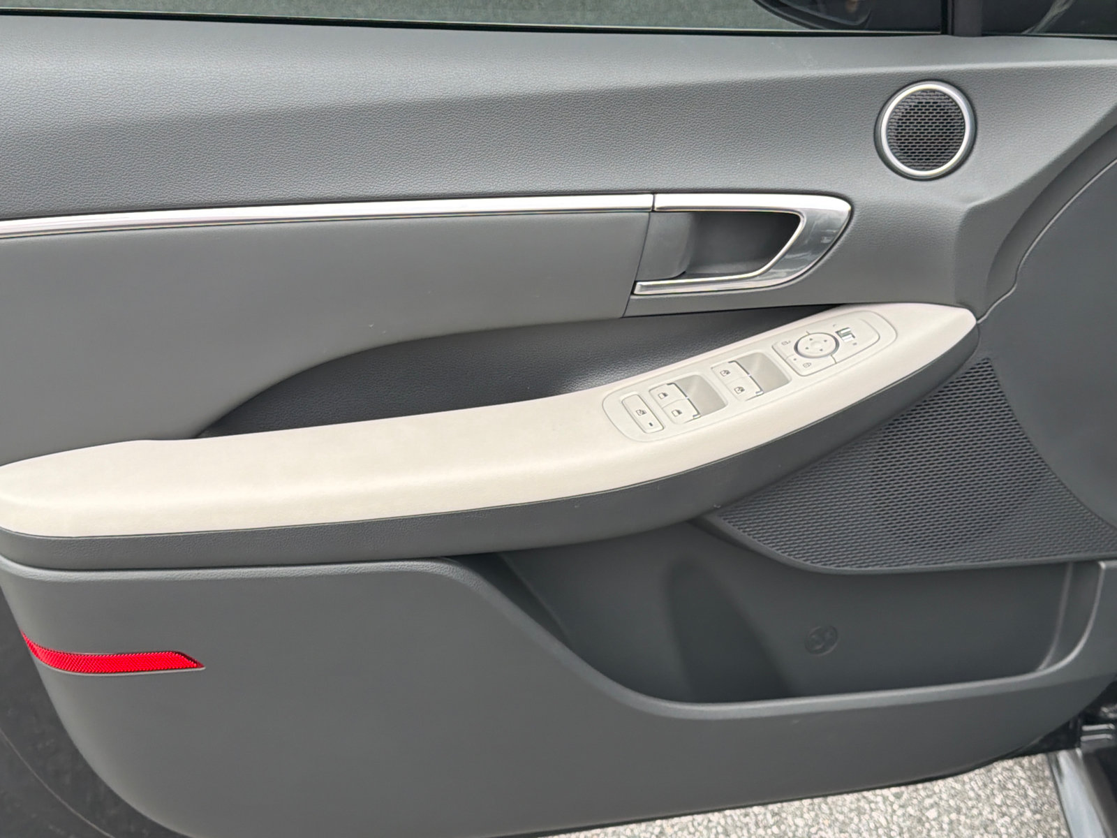 Certified 2023 Hyundai Sonata SEL w/ Convenience Package FWD image 10