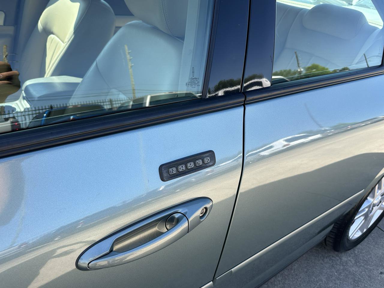 Used 2005 Lincoln LS RWD image 88