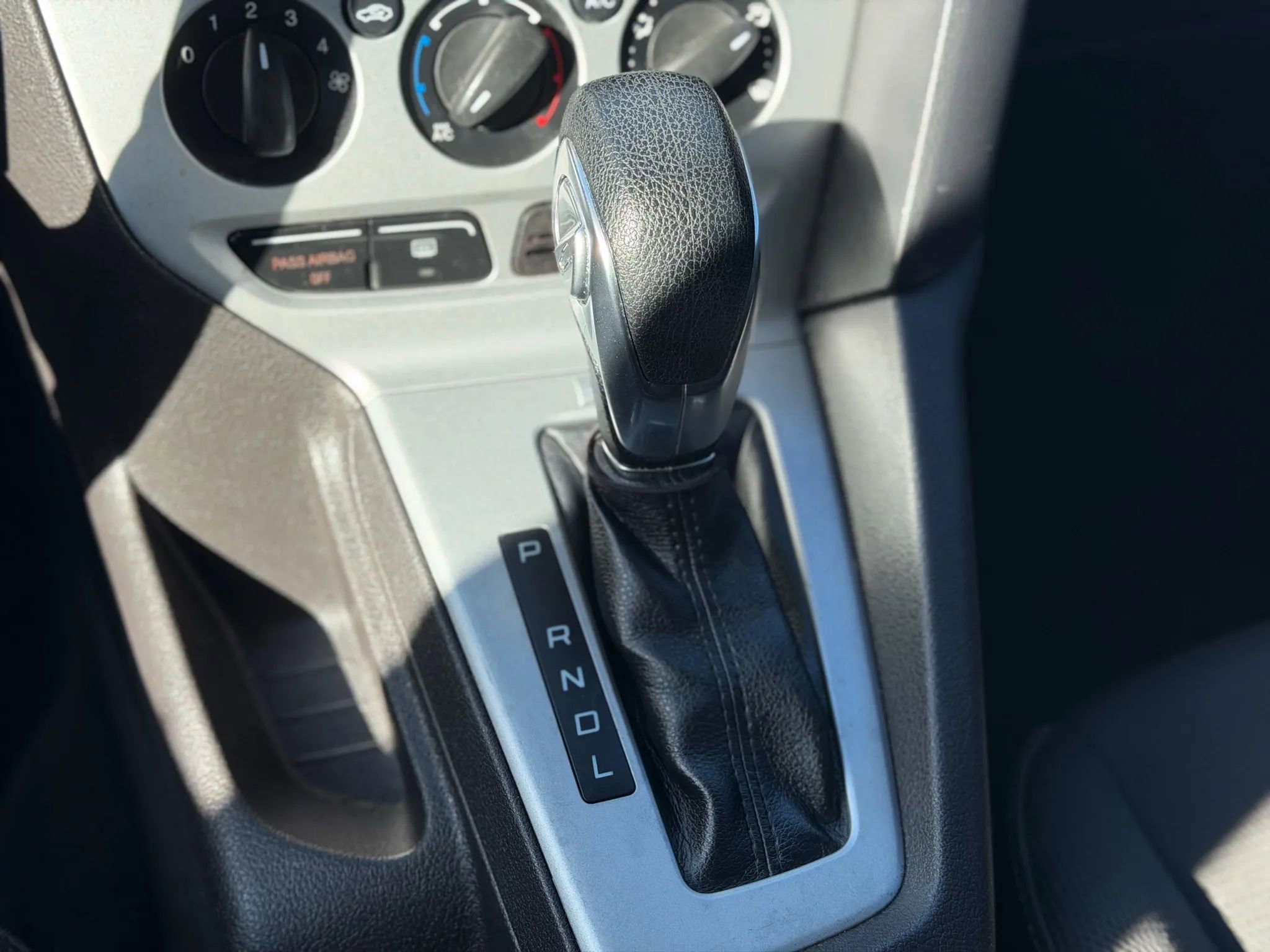 Used 2013 Ford Focus SE image 32