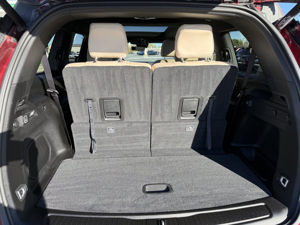 Used 2025 Jeep Grand Cherokee L Limited w/ Luxury Tech Group II image 15