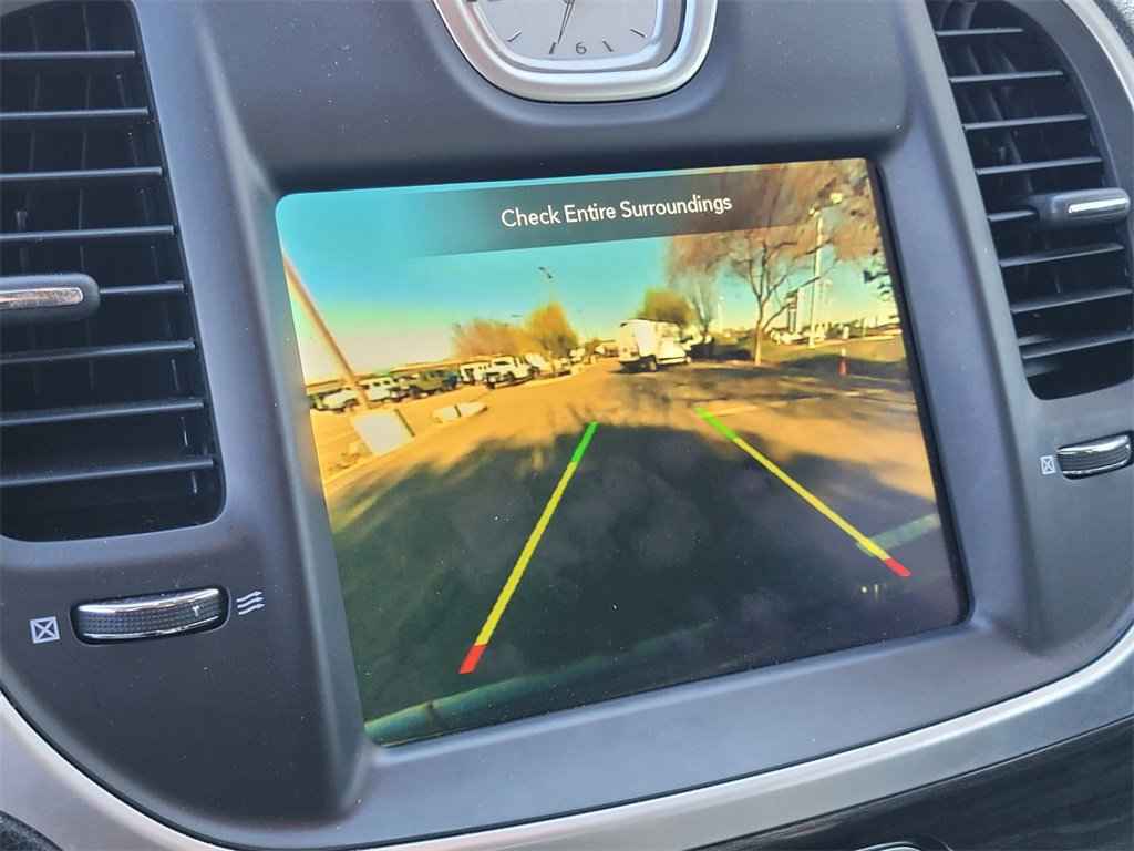 Used 2022 Chrysler 300 Touring L image 21