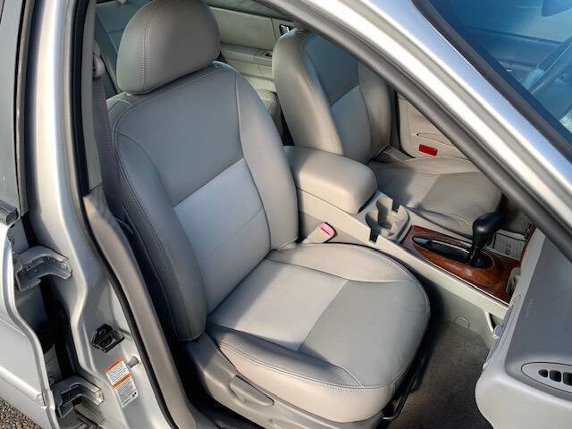 Used 2003 Ford Taurus SEL image 21
