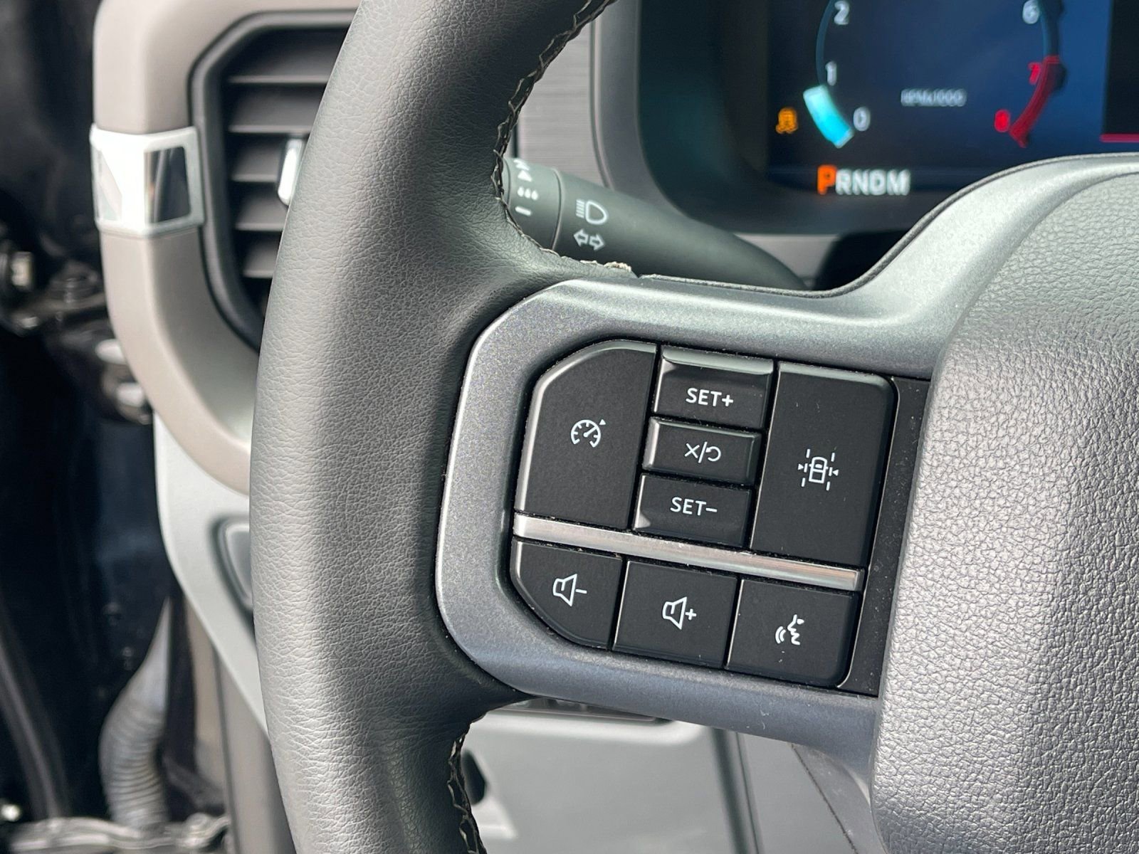 Used 2024 Ford F150 XLT image 25