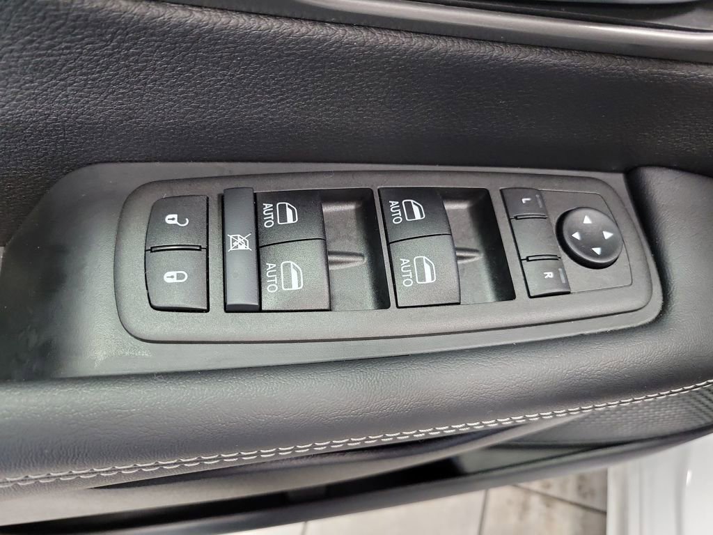 New 2026 Chrysler Pacifica Select image 15