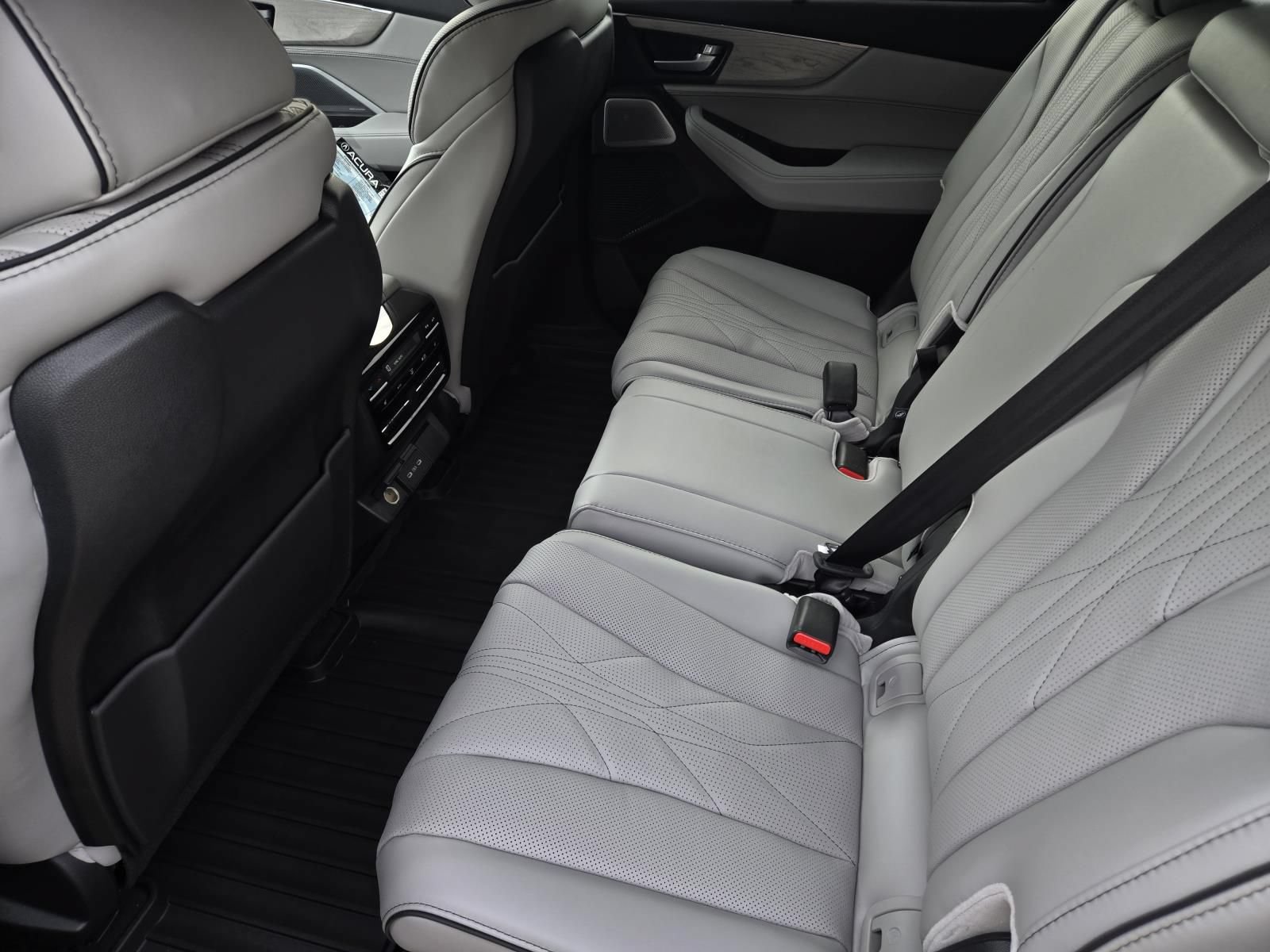 New 2026 Acura MDX SH-AWD w/ Advance Package image 14