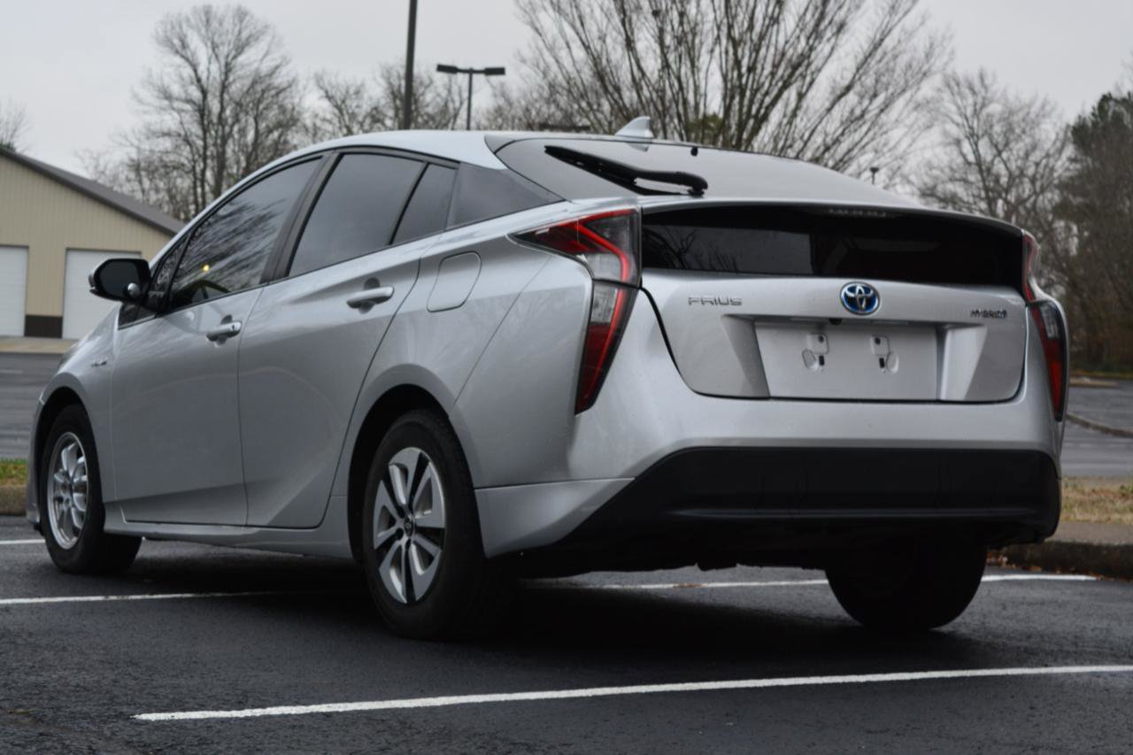 Used 2017 Toyota Prius Three w/ Carpet Mat Package image 7