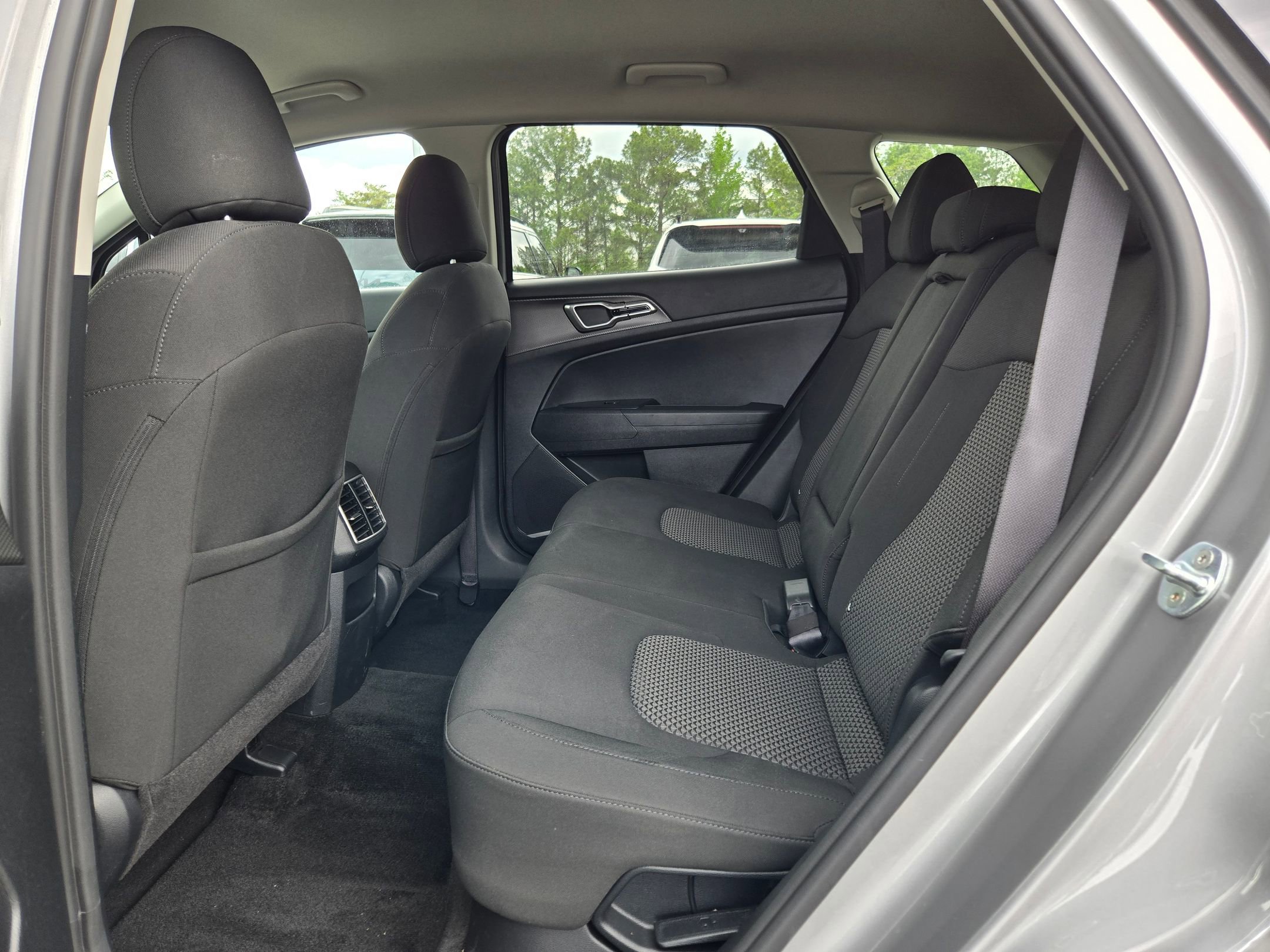 Used 2023 Kia Sportage LX image 36