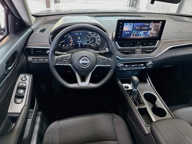 New 2026 Nissan Altima 2.5 SV w/ SV Special Edition Package FWD image 17