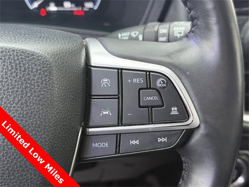 Used 2024 Toyota Grand Highlander Limited image 22