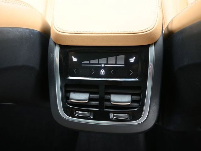 Used 2023 Volvo XC90 B6 Ultimate image 36
