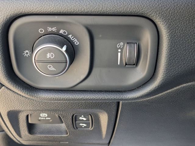 Used 2021 RAM 1500 Big Horn image 22