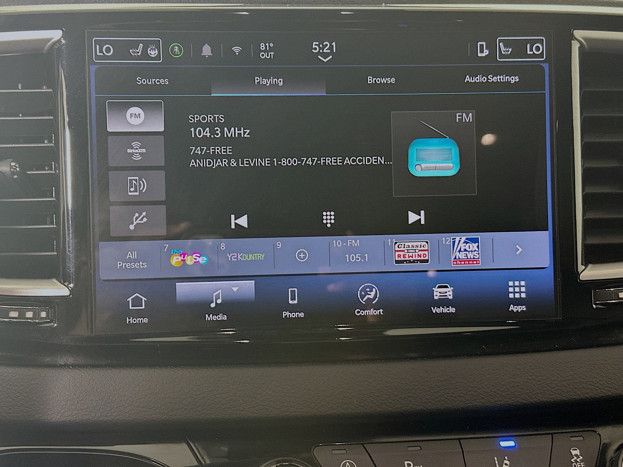 Used 2025 Chrysler Pacifica Select FWD image 24