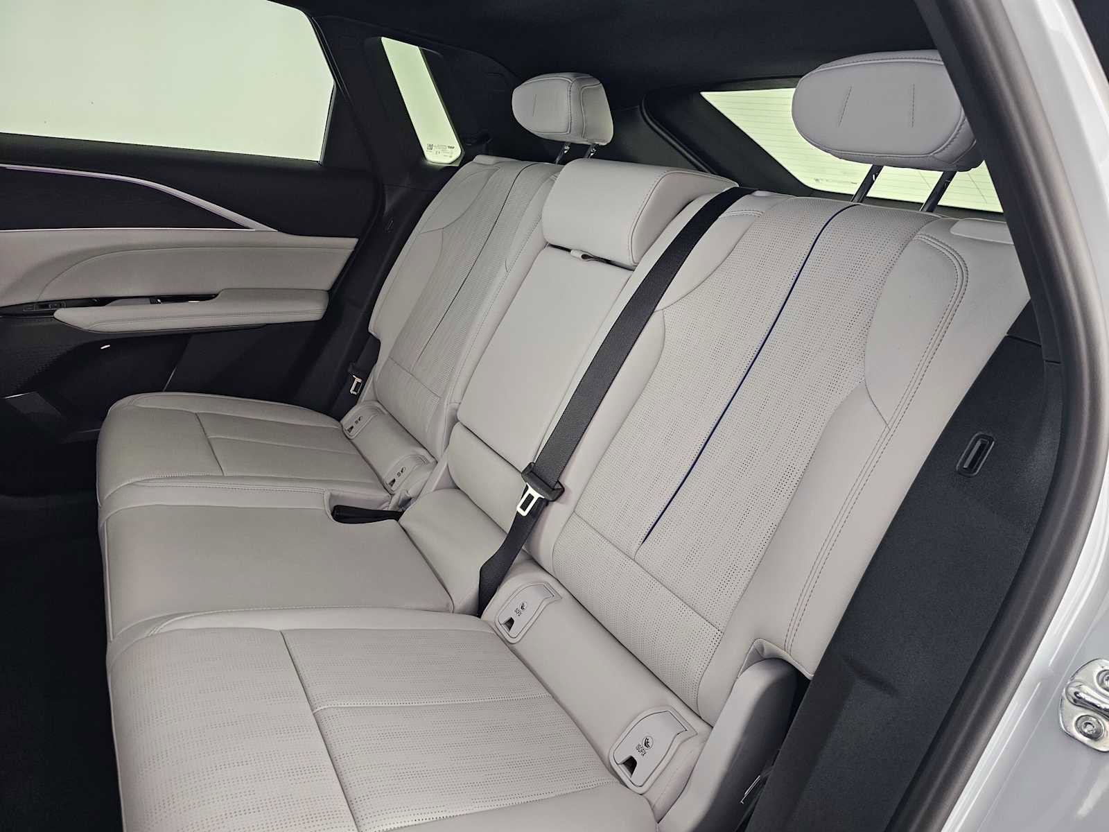 New 2026 Cadillac Lyriq Luxury image 17