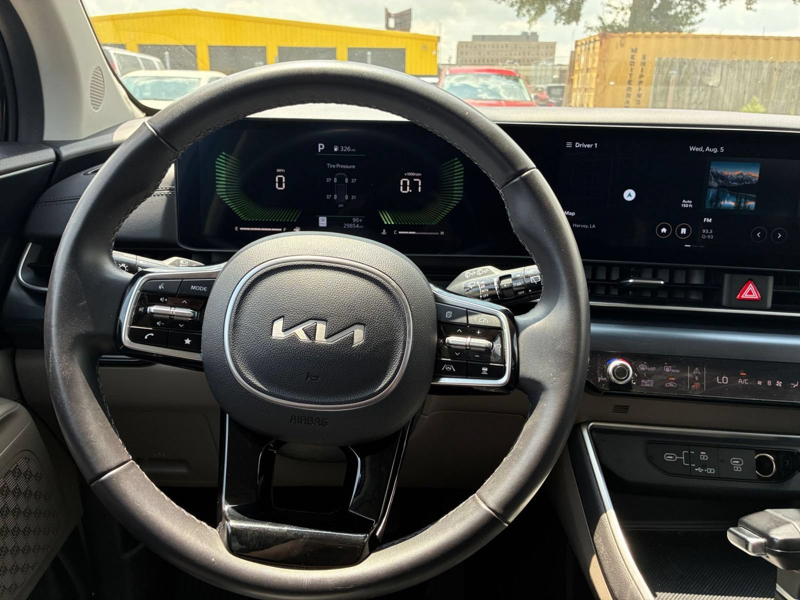 Used 2026 Kia Carnival FWD image 22