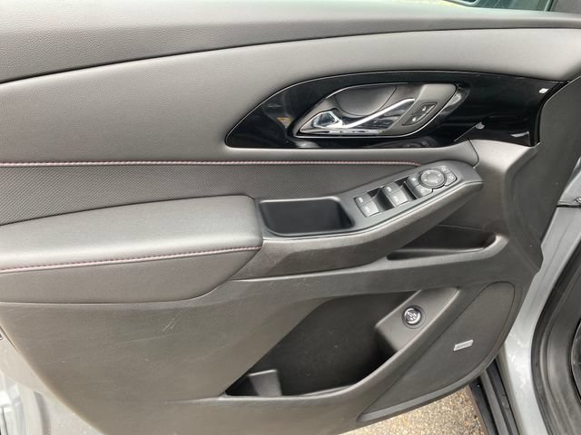 Certified 2023 Chevrolet Traverse RS w/ LPO, Floor Liner Package AWD/4WD image 17