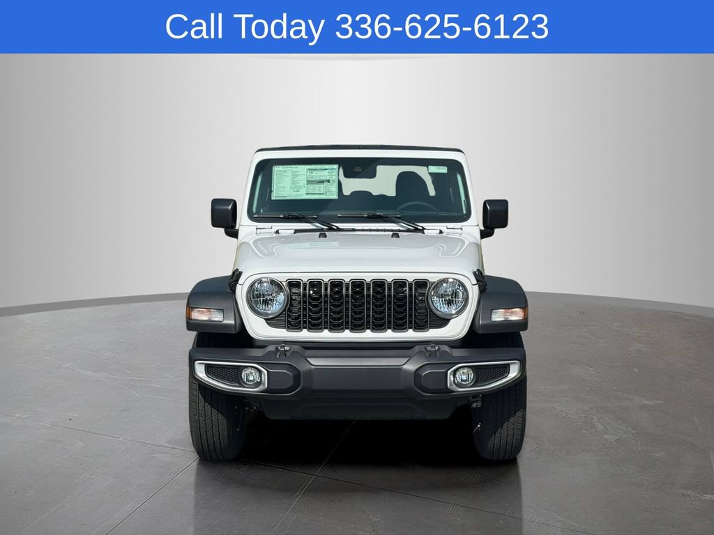 New 2025 Jeep Gladiator Sport AWD/4WD image 2