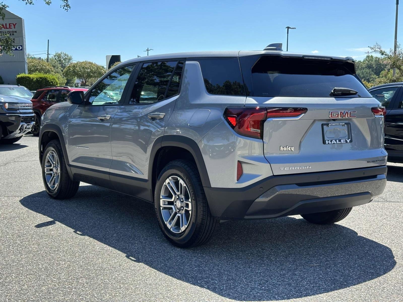 New 2026 GMC Terrain Elevation image 21