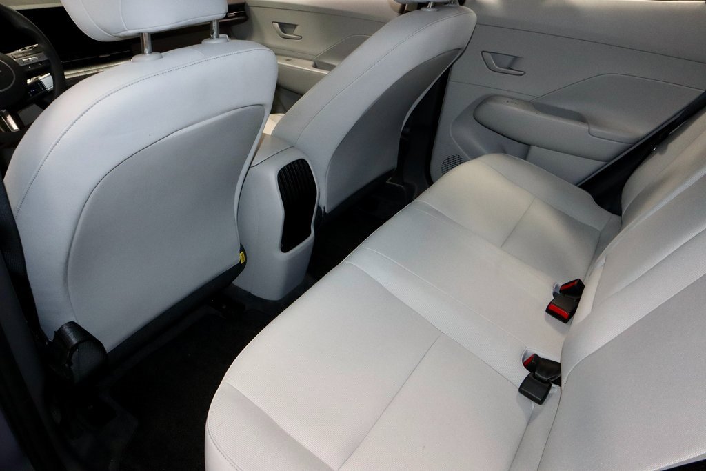 Certified 2024 Hyundai Kona SE image 21