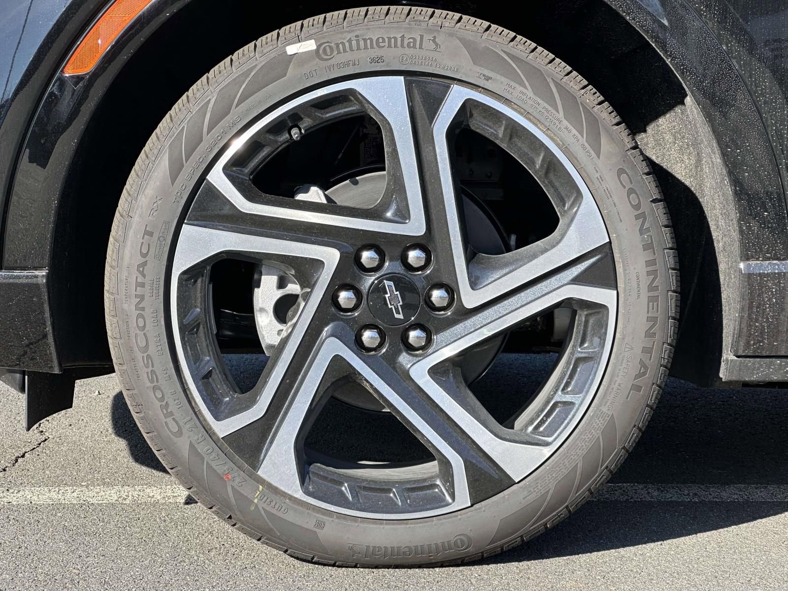 New 2026 Chevrolet Equinox EV LT w/ Convenience Package II image 7