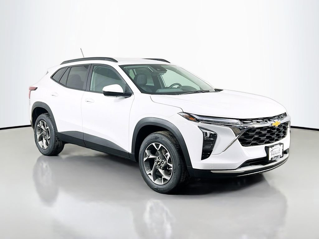 New 2026 Chevrolet Trax LT w/ Driver Confidence Package image 3